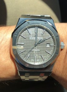 Audemars Piguet Royal Oak 15400ST.OO.1220ST.04 Deluxe Replica Edition photo review