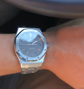 Audemars Piguet Royal Oak 15400ST.OO.1220ST.04 Deluxe Replica Edition photo review