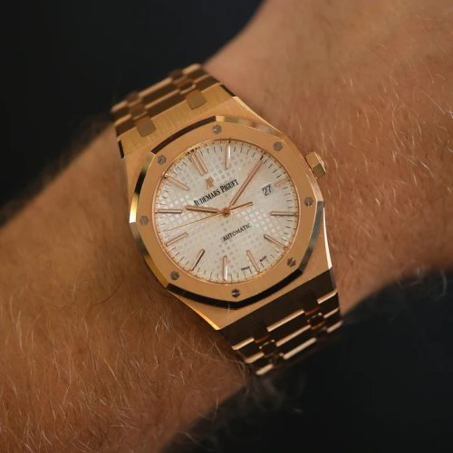 Audemars Piguet Royal Oak 15400OR.OO.1220OR.02 High-End Replica 1:1 photo review