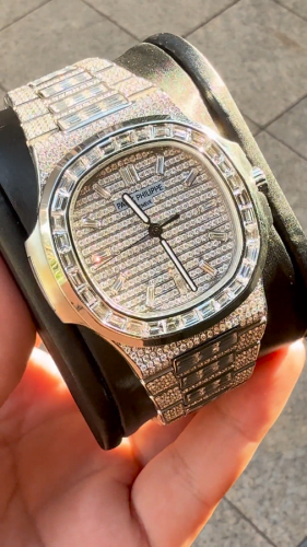 Patek Philippe Nautilus “Iced Out??5719/10G Authentic Copy 1:1 photo review
